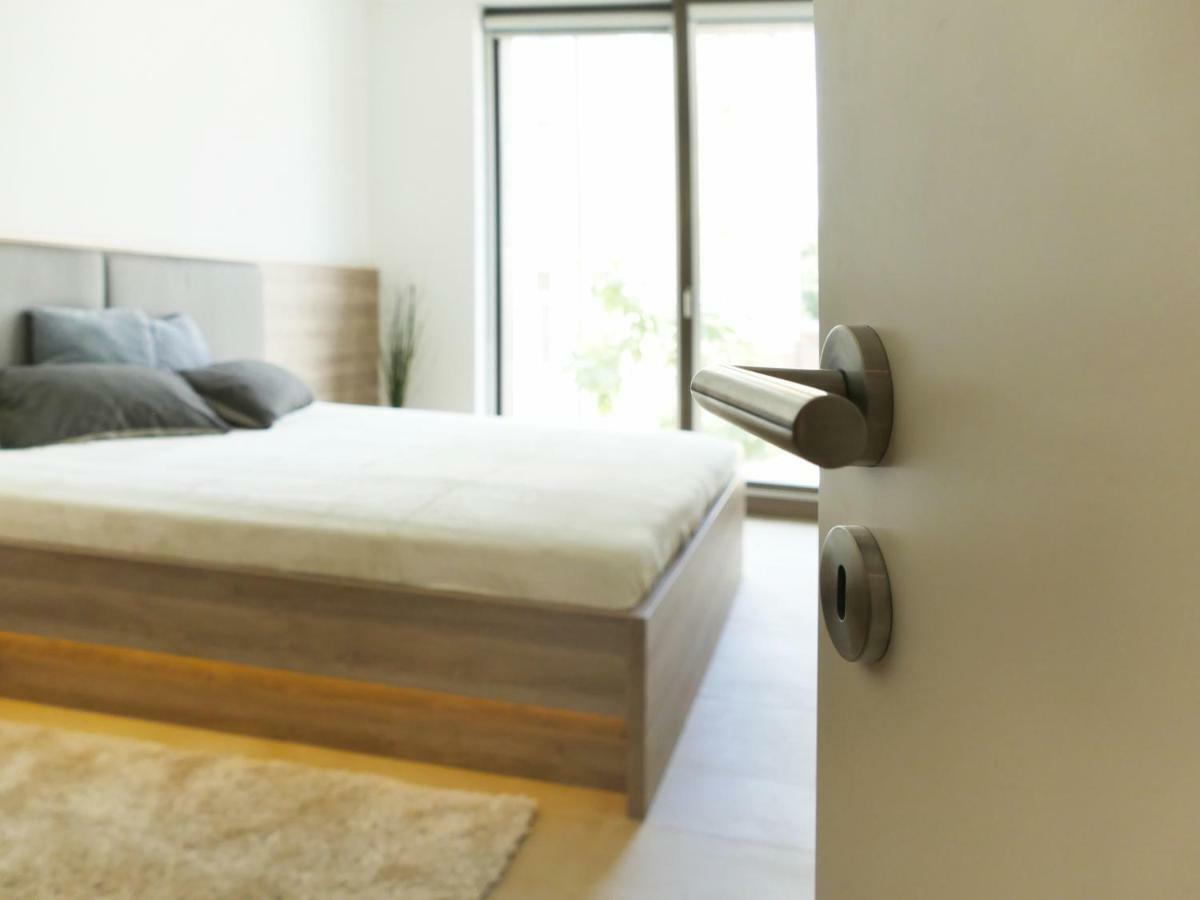Grosses Apartment Im Zentrum Von Dresden, 2 Schlafzimmer, 2 Baeder, Balkon Zewnętrze zdjęcie